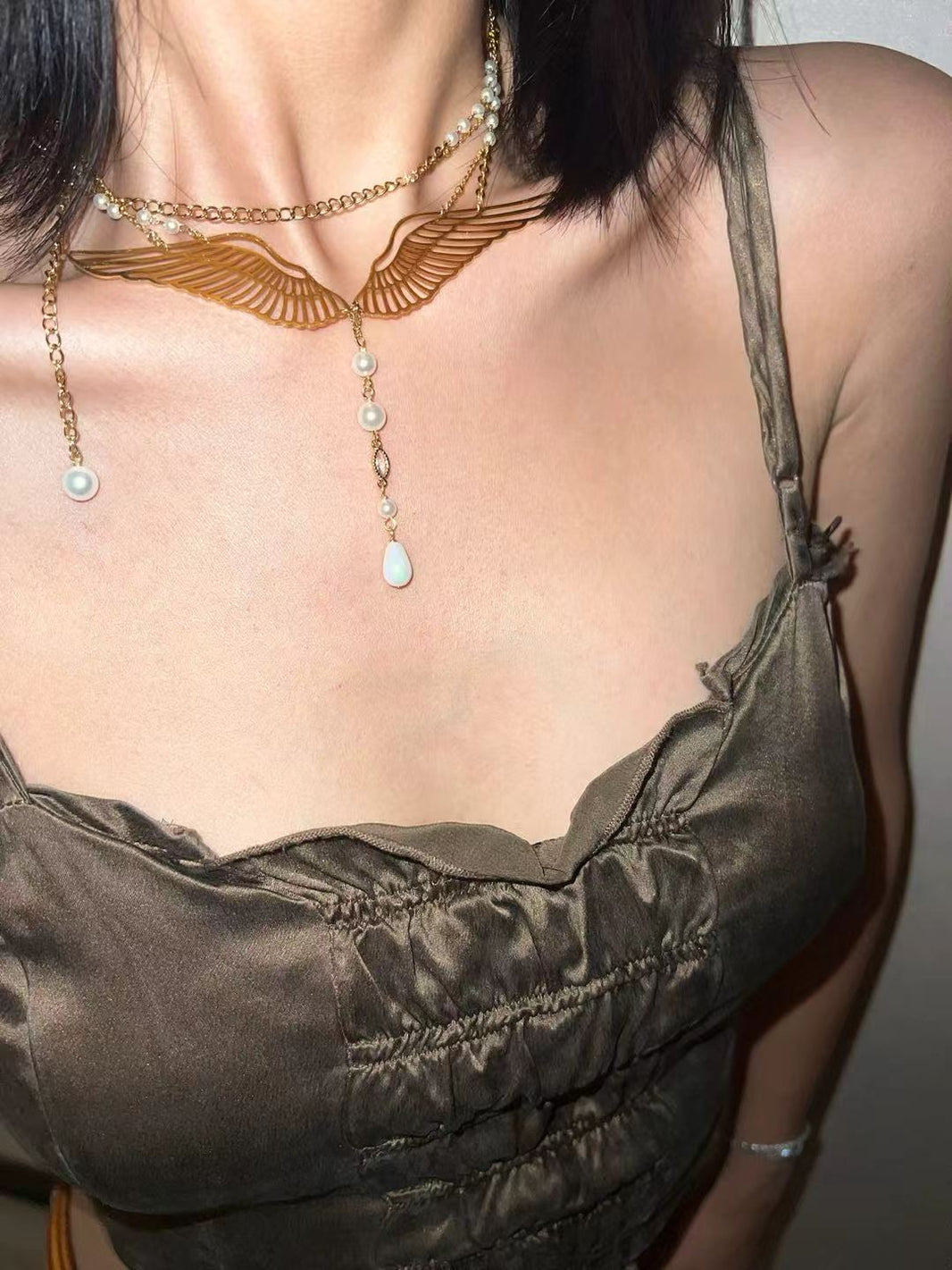 Gold angel wings pearl layered chain choker for summer resort fashion