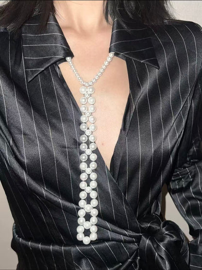 Chic Pearl Tie