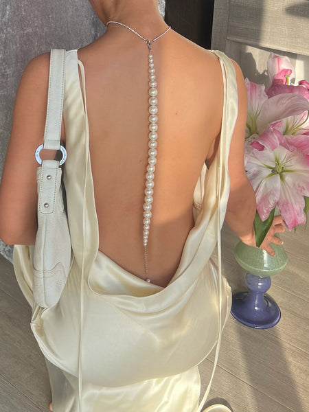 Drop Back Pearl Choker
