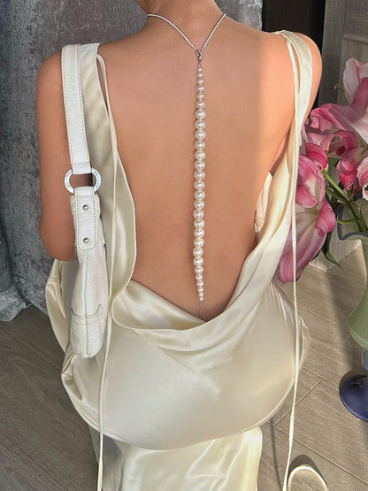 Drop Back Pearl Choker